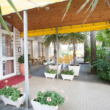 Milena Hotel 3*