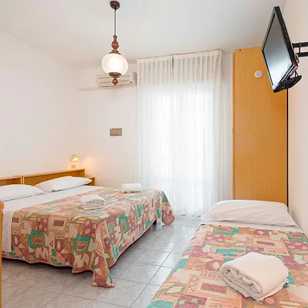 Milena Hotel 3*
